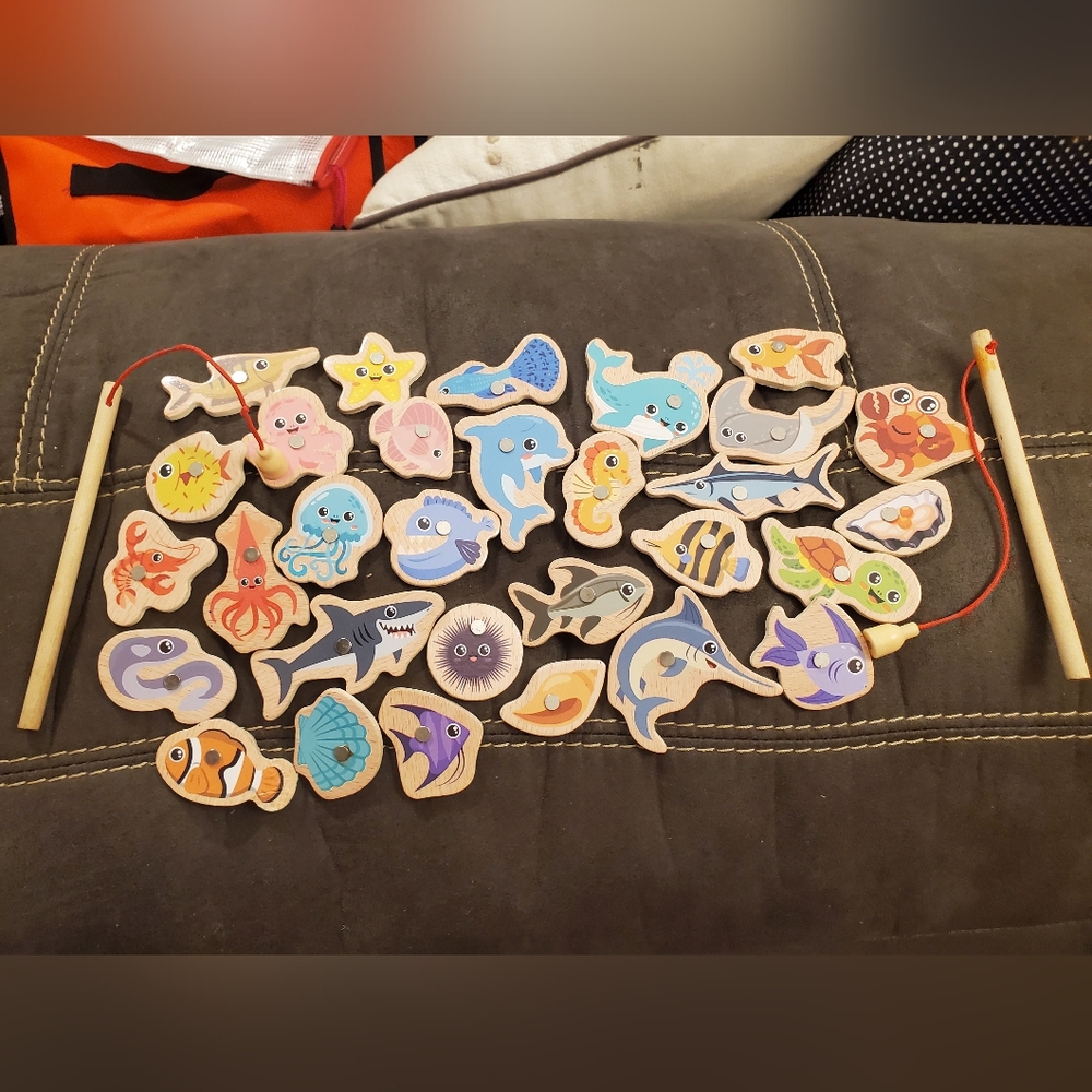 Wooden Ocean Animal Fishing Puzzle Game